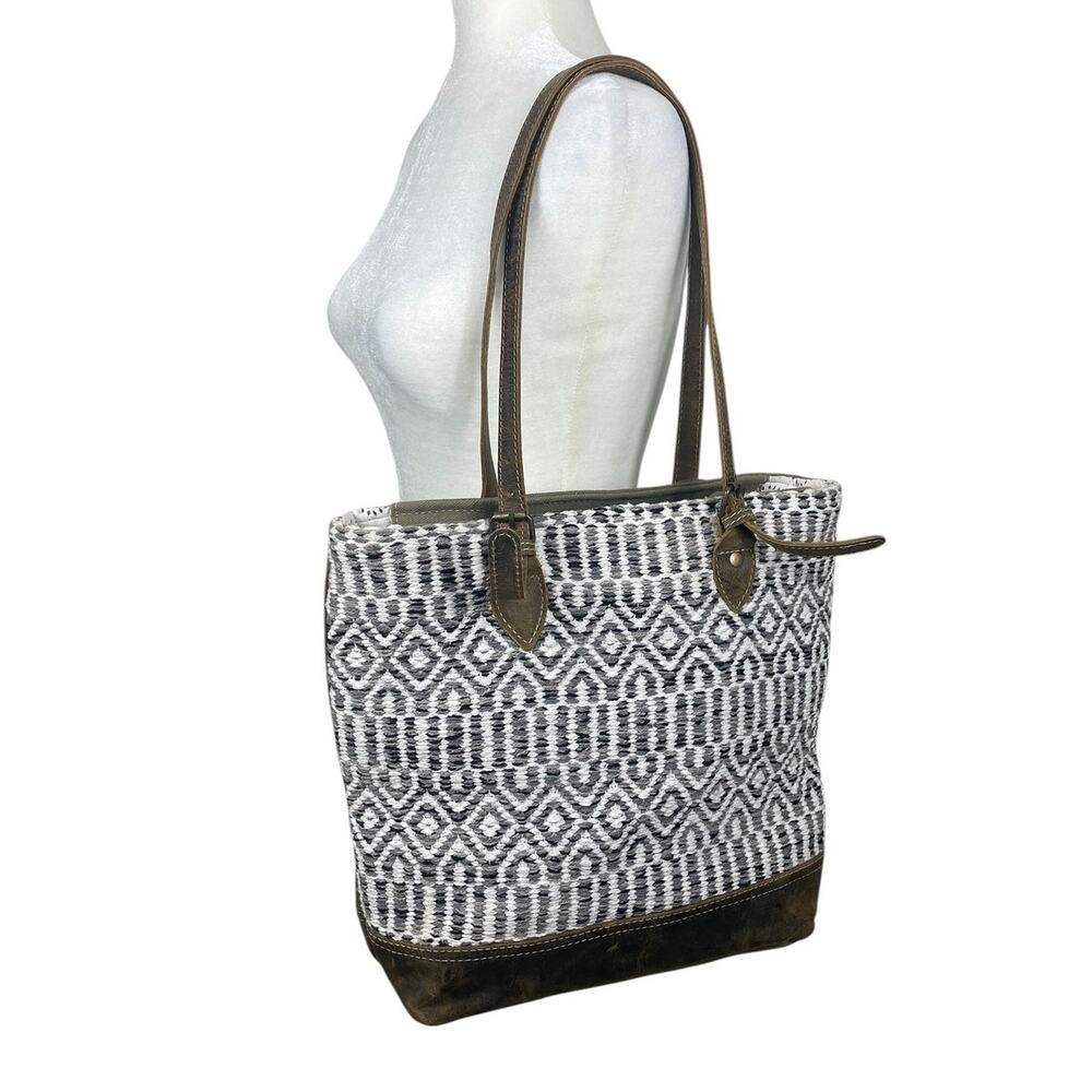 Myra Bag Leather Embroidery Shoulder Bag Tote Boho Aztec Western Brown White - Picture 1 of 16